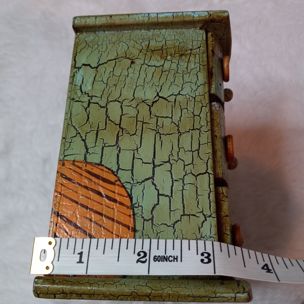 Kitschy Mini Wardrobe Style Teddy Bear Jewelry Box - Picture 14 of 15